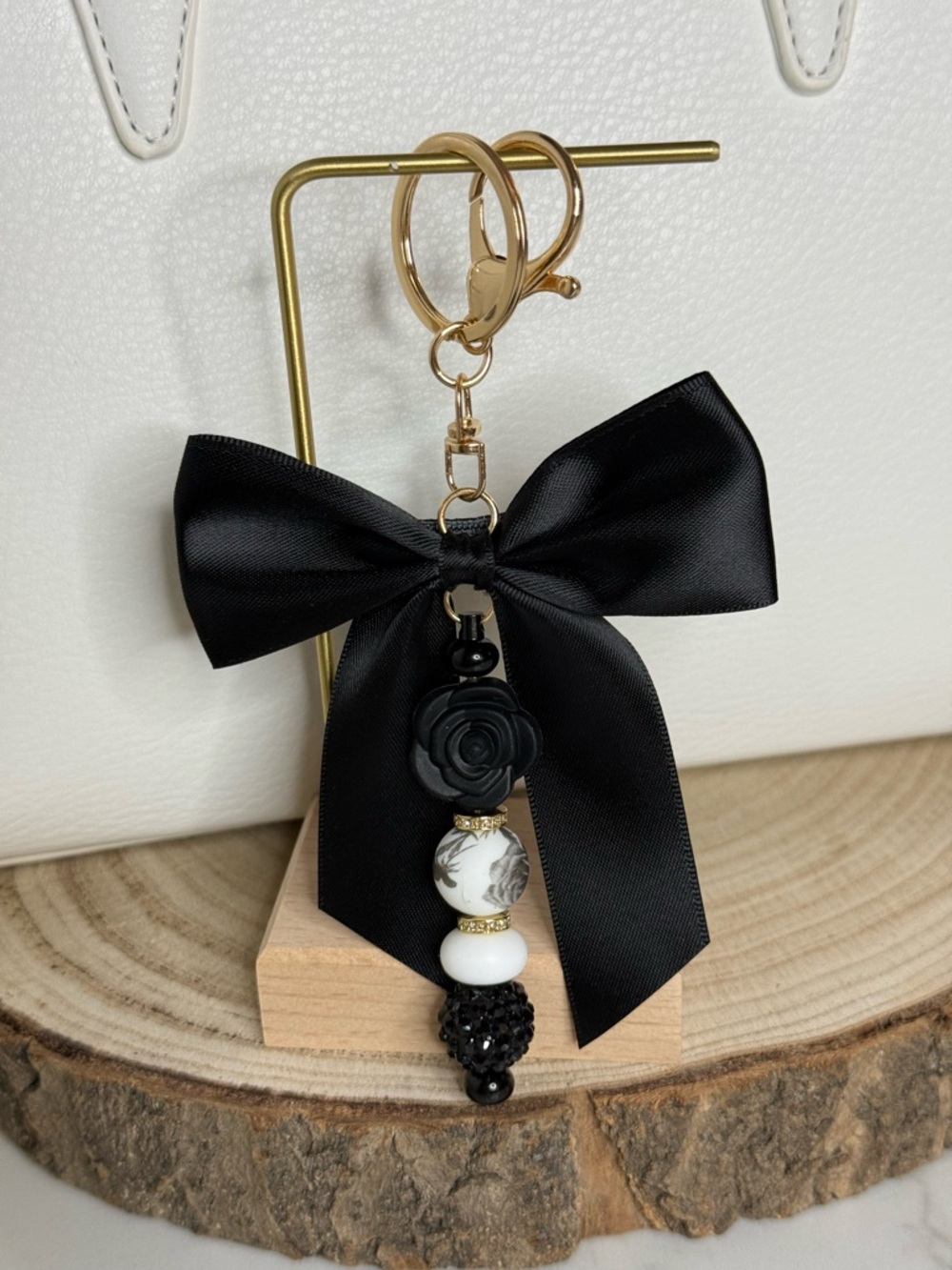 Black Bow & Silicone Beaded Keychain Charm - Elegant Women's Accessory
